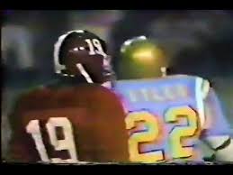 This is the 1st block of the 2nd episode. 1976 Liberty Bowl 7 Ucla Vs 16 Alabama No Huddle Youtube