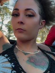 Marie Meier's Instagram, Twitter & Facebook