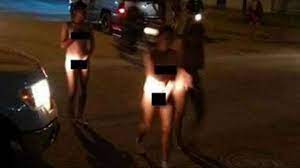 Exhiben a mujeres desnudas por robar un comercio 