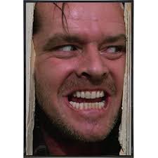 En la escena de "Aquí está Johnny", Jack tiene una costra en el labio. En  el libro "El Resplandor", Jack se frotaba el labio con la mano o un pañuelo  cuando tenía