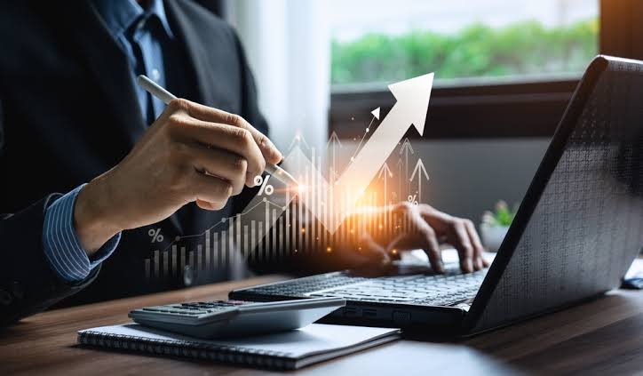 Commercial Corporate Finance Strategy