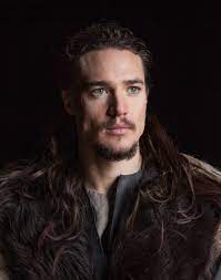 Alexander Dreymon As Uhtred Of Bebbanburg In The Last Kingdom Season 1 From Http Www Farfarawaysite Uhtred Of Bebbanburg Alexander Dreymon The Last Kingdom