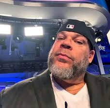 ✌️ 𝗛𝗜𝗧 𝗔 𝗕𝗜𝗚 𝗬𝗘𝗦 𝗜𝗙 𝗬𝗢𝗨'𝗥𝗘 𝗦𝗧𝗜𝗟𝗟 𝗔 𝗙𝗔𝗡 𝗢𝗙  Tyrus😍🌹. #tyrusmash #holidaytreats #Tyrus #Gutfeld #FoxNews #fblifestyle