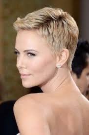Coupe de cheveux court femme 60 ans. Epingle Sur Tendances Coiffures 2016 2017