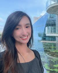 維若妮卡Veronica Yen added a new photo —...