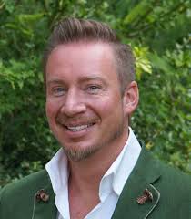 Anton Halbmayr ist neuer Hoteldirektor im Parkhotel Egerner Höfe