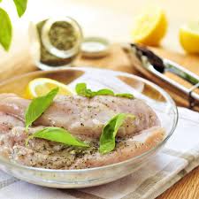 Il pollo in coccio marinato agli agrumi è un secondo piatto di carne gustoso: Come Marinare Il Pollo Le Istruzioni E I Consigli Per Una Marinatura Impeccabile