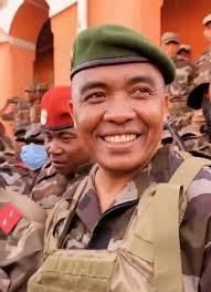 Loroum: #Une_fierté_nationale. Monsieur Moumouni Tao, Mle 208 082 H,  Administrateur des Services Financiers, 1ère classe, 6ème échelon, est  nommé Directeur des Marchés Publics au Ministère de la Sécurité. Monsieur  TAO est Conseiller