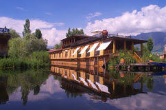 Houseboat Of Royal Belum Stock Photo 41668232 Megapixl