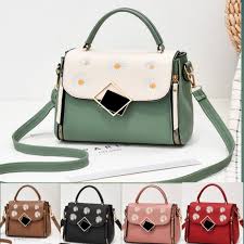 Channel model tas wanita terbaru memberikan informasi seputar model tas wanita, harga tas, tas murah, dan update model tas. Cod Tas Wanita Terbaru Tas Fashion Wanita Tas Import Tas Selempang Tas Murah Tas Cantik Tas Elegan Shopee Indonesia