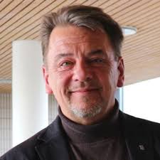 Djup spricka inom oppositionen i Ronneby