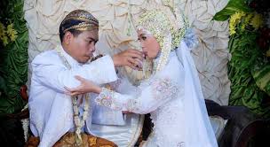(asma penganten putri) kanthi wilujeng nir ing sambekala datan. Susunan Acara Ritual Makna Prosesi Pernikahan Adat Jawa