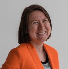 Last Week Tonight': John Oliver Jokes Queen Elizabeth II Is 'Looking Up at  Diana' From Beyond the Grave