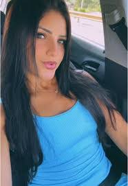 Sandra Oliveira's Instagram, Twitter & Facebook