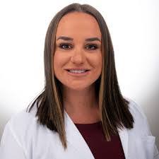 Samantha Ammons's Instagram, Twitter & Facebook