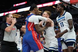 Knights catch fire from 3, down Eskymos