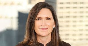 Leslie Volpe's Instagram, Twitter & Facebook