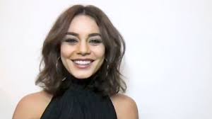 Vanessa hudgens outside a senior care facility in los angeles 03/03/2021. Vanessa Hudgens On What She S Looking For In Her Next Partner After Austin Butler Split Exclusive Entertainment Tonight