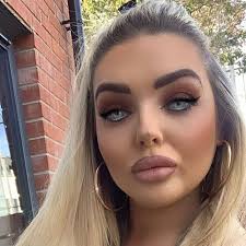 Abbie mckee ✨ (@abzmck17)