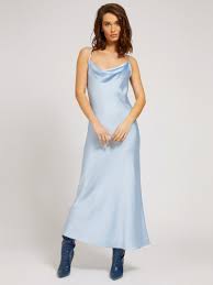 Scopri su sorelle ramonda oltre 1900 brands di abbigliamento, anche online. Vestiti Lunghi Collezione Abbigliamento Donna Guess
