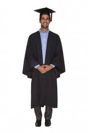 With Churchill Gowns You Can Buy Your New Usyd Graduation Gown Set For As Little As 78 Or Hire It For As Little As 49 Graduation Gown Gowns Au University