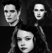Edward Antony Mason Cullen, Isabella Marie Swan Cullen and Reneesme Carlie  Cullen ❤❤❤
