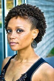 He uses some head clip to maintain their hairstyle which is very trendy. 20 Popular Short Hairstyles For Black Women