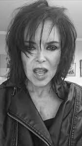 Lisa Applewhite's Instagram, Twitter & Facebook