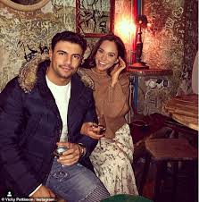 Entriamo in casa di camila raznovich, fra mobili rustici, contrasti moderni e spazi accoglienti. Https Www Dailymail Co Uk News Article 6866461 Members Ultra Orthodox Jewish Cult Charged Plotting Kidnap Two Children Html 2019 03 30t00 14 37z Yearly 0 7 Https I Dailymail Co Uk 1s 2019 03 29 23 11640642 6866461 Image A 2 1553902229316