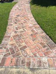 Herringbone Brick Pathway With Border On Concrete Brick Garden Pathway Landscaping Brick Pathway