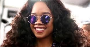 Y/n is jjs bestfriend and she finds out she only has a certain time to live. Why Does H E R Wear Sunglasses And Other Questions Answered