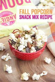 Try This Quick And Easy Popcorn Snack Mix Recipe It S Delicious With Hot Apple Cider On A Fall Afternoon 4 Cups Angie S Boom Snack Ideen Rezeptideen Rezepte