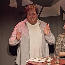 Nå er han aktuell med «linn & ronny tacoshow». Ronny Brede Aase Wikipedia
