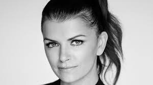 Kim Levesque's Instagram, Twitter & Facebook