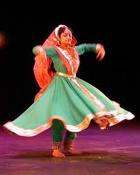 Kathak A North Indian Dance Form Traces Its Origin To Kathakars Ancient Storytellers Who Would Narrate St Dance Of India Indian Dance Indian Classical Dance