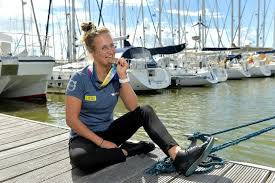 Jun 02, 2021 · emma plasschaert kende op de openingsdag in de friese wateren een goede start met een derde en negende stek. Dankzij Haar Vriend Evi Van Acker En Koreaanse Sokken Hoe Plasschaert Zich Tot Wereldkampioene Kroonde Meer Sport Hln Be