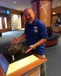 Bishop Museum Of Science And Nature Jobs Hi I M Howard Hochhalter Manager Of The Bishop Planetarium And This Is My Favorite Artifact At The Museum This Is Our Science And Nature Planetarium Bishop