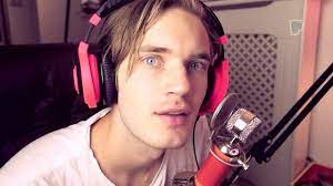 I Had To Take A Screenshot Of Him He Looks So Cute Pewdiepie Pewdiepie Be A Nice Human Make Me Laugh