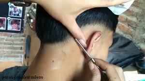 Mereka juga mendapat bantuan daripada encik aziz selaku tauke kedai buku dengan potongan harga buku sebagai 20% kepada koperasi sekolah itu. Potong Rambut Pria Keren By Bakul Cukur