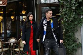 Insula iubirii emisiunea din data de 17 iulie 2017 se poate urmari pe oricare din serverele publicate mai jos. Vlad Sezon 2 Episodul 5 Clicksud