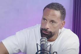 Daryl Hilton's Instagram, Twitter & Facebook