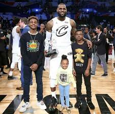 Lebron James And His Kids After The Nba All Star Game Lebron James Jr Lebron James Family Lebron James Lakers