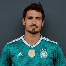 Defenders mats hummels and lukas halstenberg, who came on as a substitute, as well as midfielders ilkay gundogan and thomas muller, were all missing from training at. Mats Hummels Bio Affair Married Wife Net Worth Ethnicity Salary Age Nationality Height Soccer Player