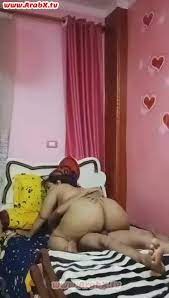 سكس مصري - زوجة مصريه خاينة تتناك من صاحب جوزها فى كسها وطيزها المربربة واحلى اهات - سكس بلدى مصرى