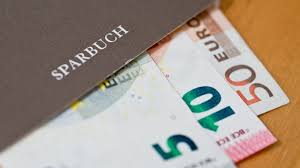 Ist gut, wenn die zinsen fallen. Warum Das Sparbuch Wieder Attraktiver Werden Konnte Wirtschaft Sz De
