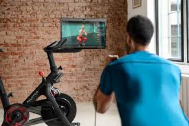 To make sure peloton's new bike+ is really worth it, fitness director ebenezer samuel tested the new 2020 model. Peloton Bike Von A Z Was Kann Das Fitnessbike Wirklich