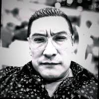 50+ perfiles de «Omar Roque»