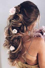 Half Up Half Down Prom Hairstyles With Roses Flowers Halfup Half Up Half Down Prom Hairstyles Are Really Tren Cute Prom Hairstyles Half Up Hair Hair Styles