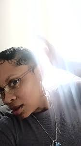 small head bald head😜