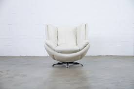 Vintage Space Age Lounge Chair In Cream Leather For Sale At Pamono Lounge Chair Vintage Space Chair